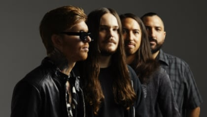 OF MICE & MEN's AARON PAULEY On 'Tether' Album: 'When You Listen To It, It Has A Very Nostalgic Feeling To It'